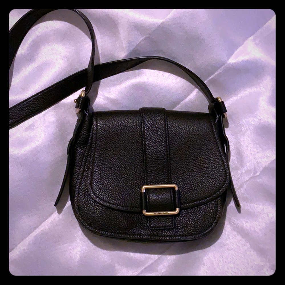 Michael Kors Satchel purse in excellent condition